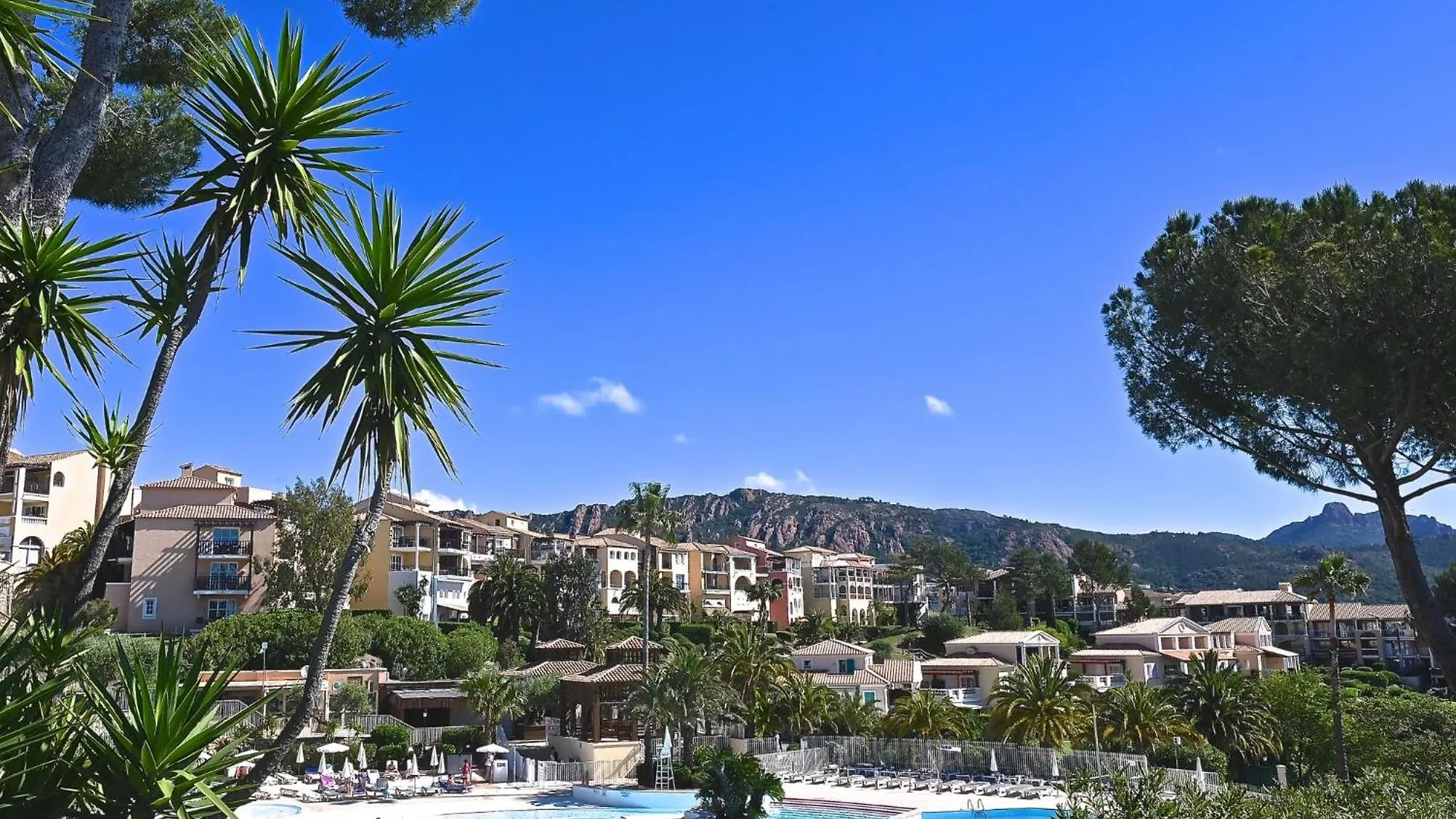 Apartment Village Cap Esterel - Les Bastides-2 By Interhome Saint-Raphaël