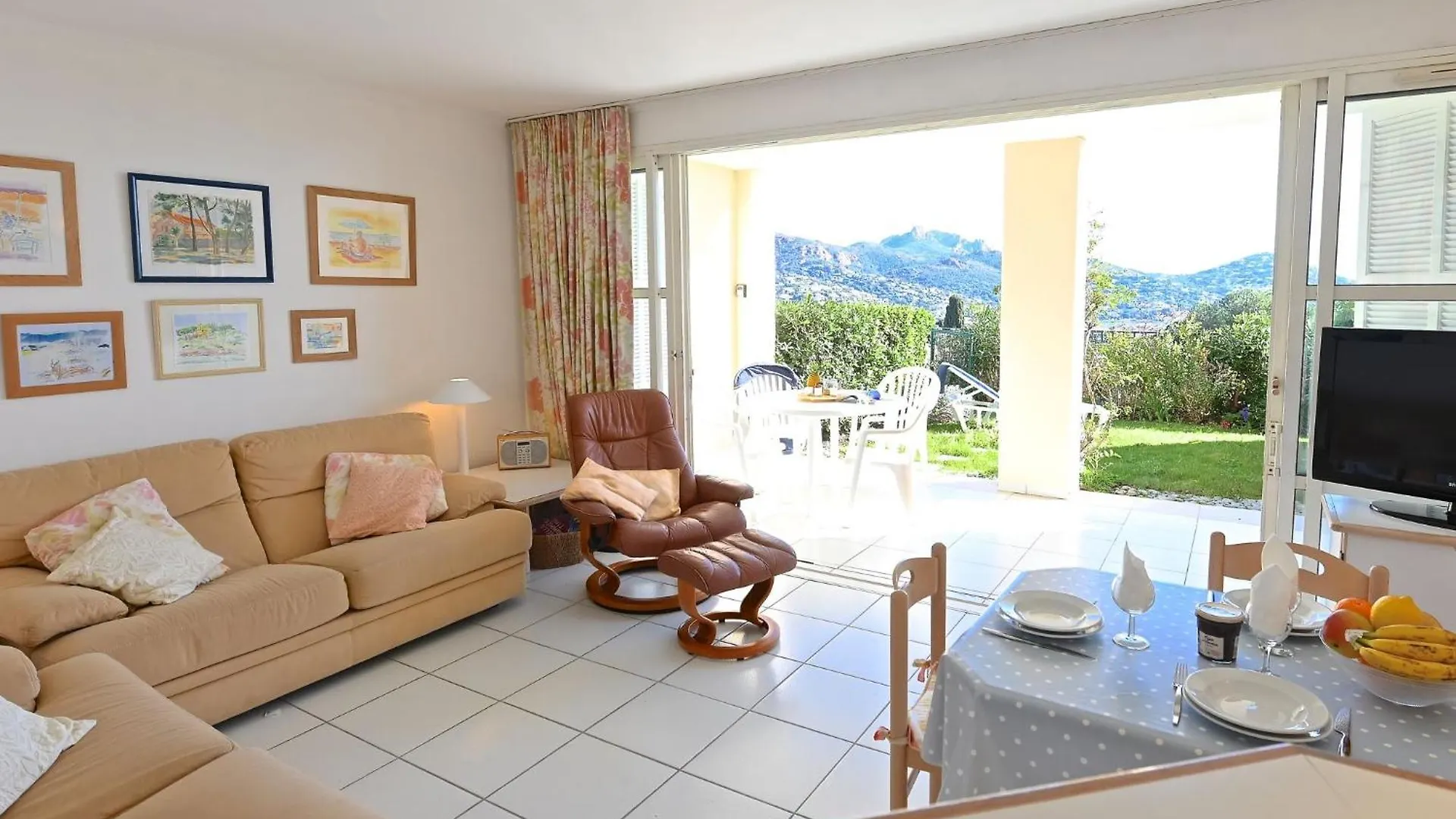 Apartment Village Cap Esterel - Les Bastides-2 By Interhome Saint-Raphael