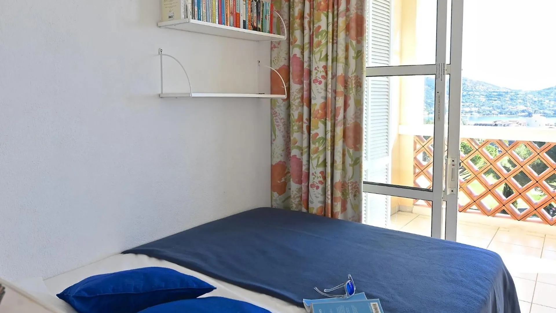 Apartment Village Cap Esterel - Les Bastides-2 By Interhome Saint-Raphael  0*, Saint-Raphael (Var)
